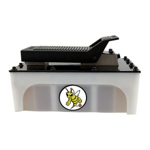 Yellow Jackit 5 Quart Plastic Reservoir Air Hydraulic Pump